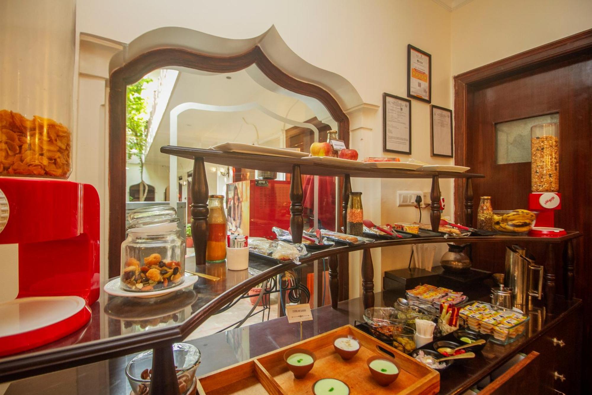 מלון ורנאסי Amritara Suryauday Haveli מראה חיצוני תמונה