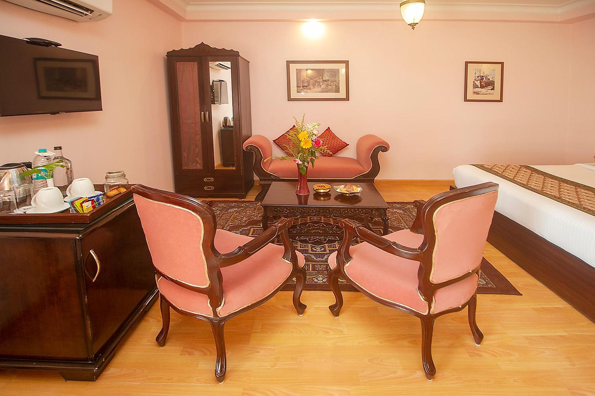 מלון ורנאסי Amritara Suryauday Haveli מראה חיצוני תמונה