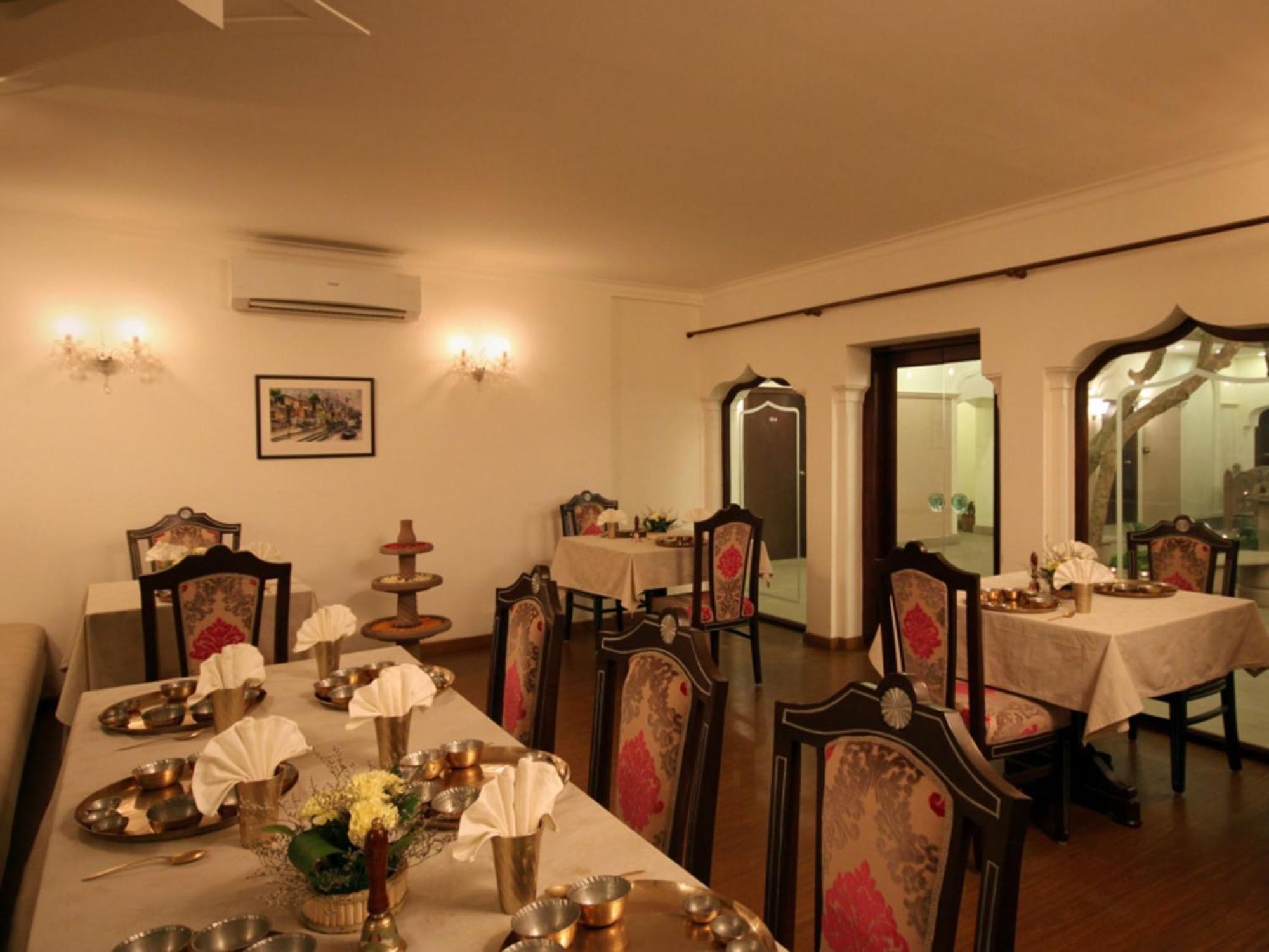 מלון ורנאסי Amritara Suryauday Haveli מראה חיצוני תמונה